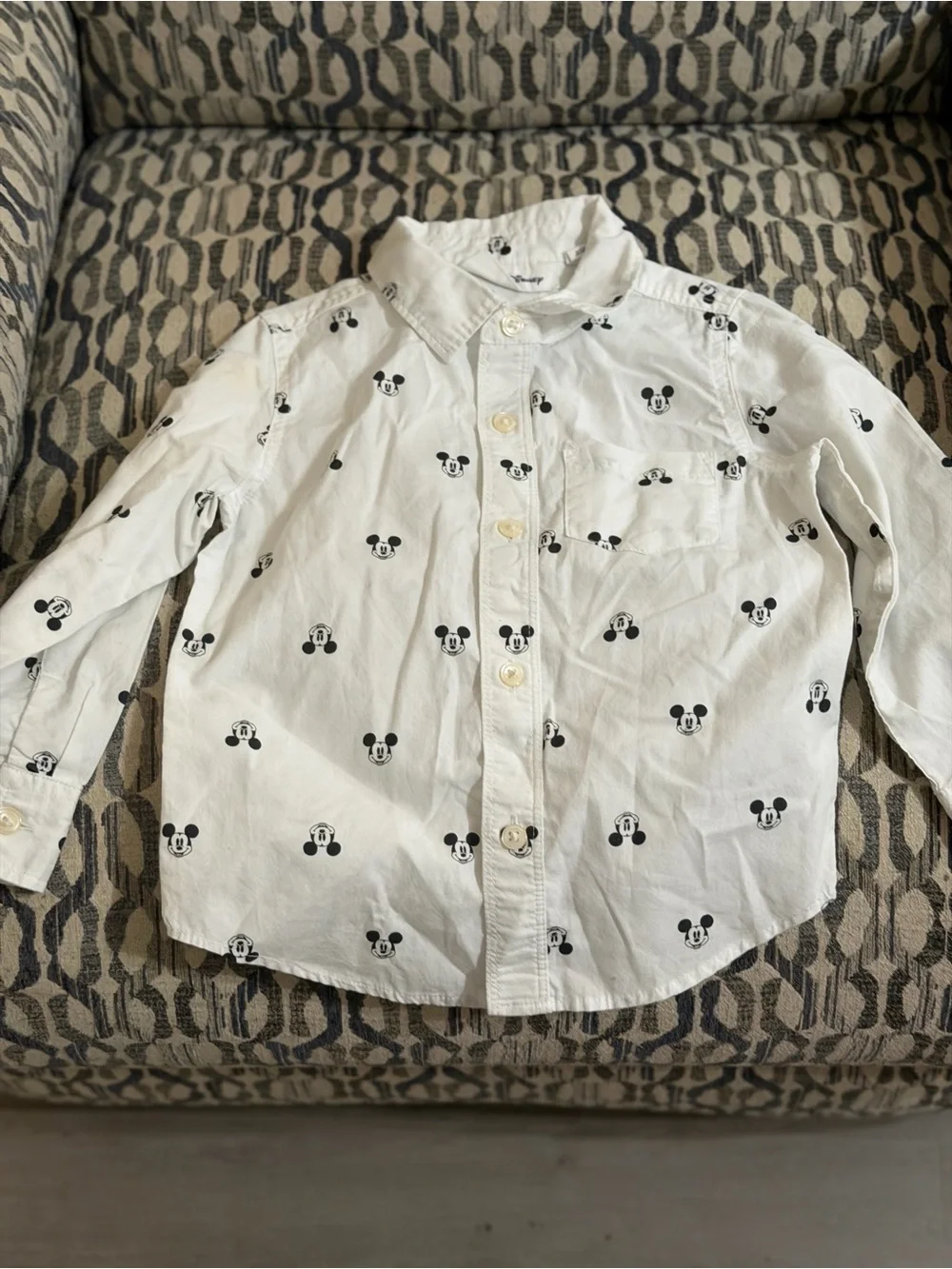 Baby Gap Disney Size 3t White and Black Button up Shirt With Mickey Mouse